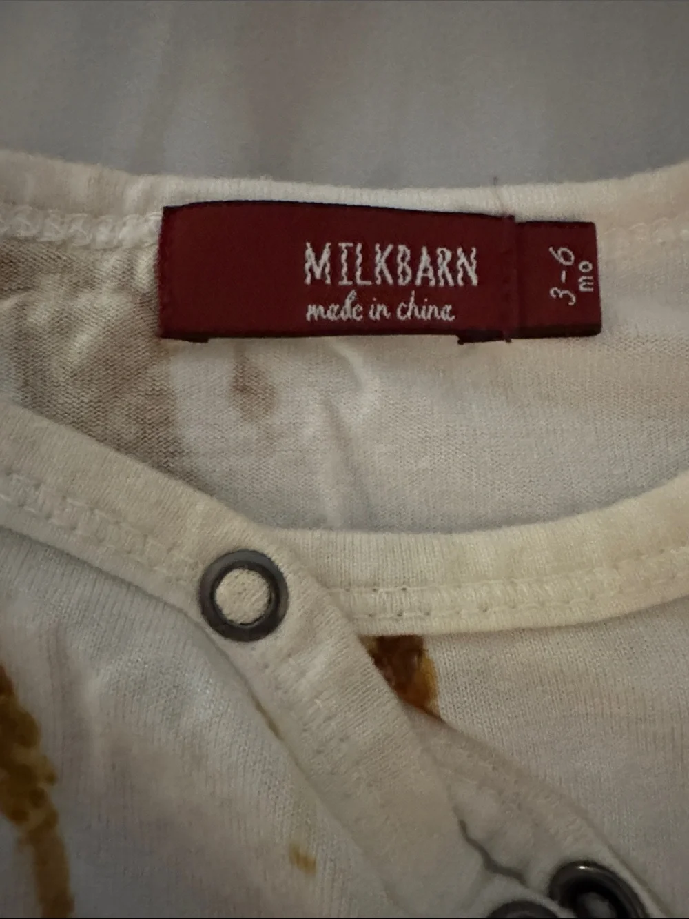 Milkbarn White Giraffe Print One-Piece for Kids 3-6 months- worn once